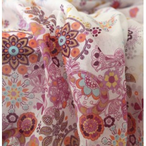 Tissu en coton léger imprimé fleurs