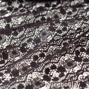 http://aliceboulay.com/1244-3975-thickbox/tissu-dentelle-de-calais-noir-x-50cm.jpg