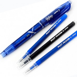 Pilot frixion stylo effaçable bleu + 3 recharges( 2 bleu, 1 noir) pointe moyenne 