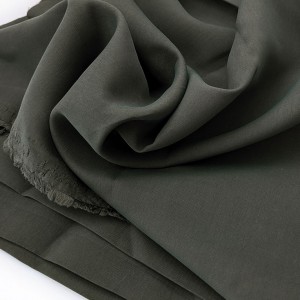 Destock 2.1m tissu haute couture cupro peau de pêche kaki largeur 145cm