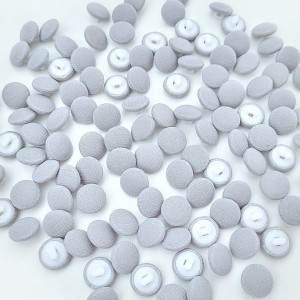 Déstock 115 boutons recouverts tissu gris à queue taille 1.1cm
