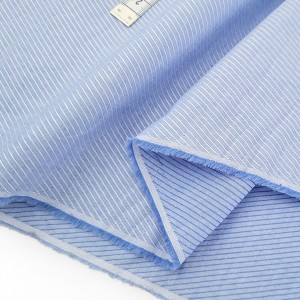 http://aliceboulay.com/18778-46874-thickbox/destock-22m-tissu-japonais-coton-soyeux-rqyues-tissees-bleu-largeur-117cm-bords-legerement-tache.jpg