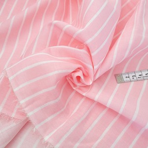 Destock 2.1m tissu coton double gaze imprimé rayures rose blanches largeur 152cm 