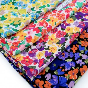 http://aliceboulay.com/19260-47873-thickbox/destock-lot-de-4-coupons-tissu-mousseline-polyester-soyeux-extra-doux-imprime-fleuri-multicolore.jpg