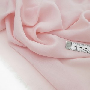 http://aliceboulay.com/19414-48195-thickbox/destock-066m-tissu-voile-de-soie-et-coton-extra-doux-fluide-rose-largeur-150cm.jpg