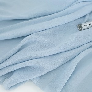 Destock 1.4m tissu crêpe de cupro extra-doux fluide bleu pâle largeur 150cm