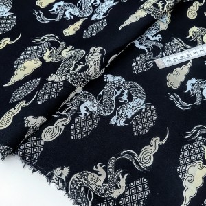 Destock 1.7m tissu japonais coton motif traditionnel dragon largeur 147cm