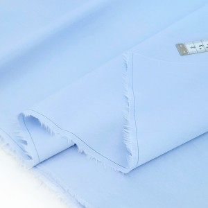 Déstock 2.1m tissu popeline de coton soyeux doux bleu clair largeur 154cm 