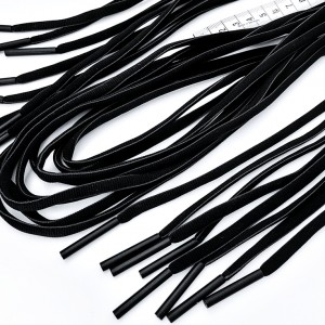 Destock 8 cordons de serrage avec extrémités de cordon en plastique noir longueur 110cm