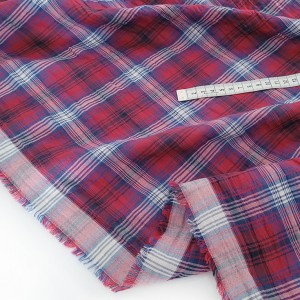 http://aliceboulay.com/22488-54696-thickbox/destock-22m-tissu-coton-tartan-ecossais-extra-doux-carreaux-tisse-teint-largeur-142cm.jpg