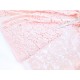 Destock 1.6m tissu dentelle de calais brodé doux fluide rose pâle largeur 140cm