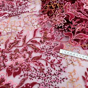 http://aliceboulay.com/23505-56946-thickbox/destock-07m-tissu-dentelle-broderie-tulle-brode-sequins-haute-couture-largeur-137cm.jpg