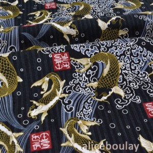http://aliceboulay.com/2922-9853-thickbox/tissu-japonais-traditionnel-coton-doux-poisson-carpe-japonaise-fond-noir-gris-x-50cm-.jpg