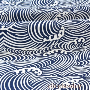 Tissu japonais traditionnel en coton vagues marine foncé et blancs 18m