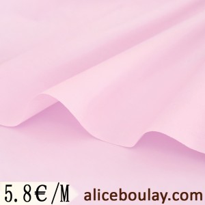 Tissu popeline de coton et polyester rose pâle