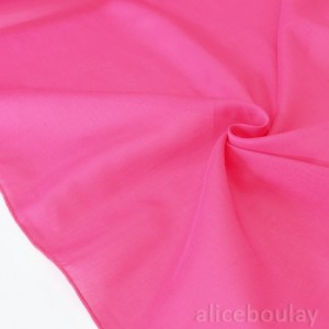 http://aliceboulay.com/6160-18645-thickbox/tissu-batiste-de-coton-soyeux-coton-couleur-fuchsia-coupon-110x64cm-.jpg
