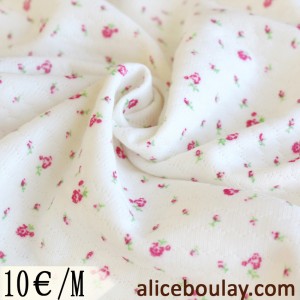 Tissu jersey matelassé imprimé petites roses x 1m