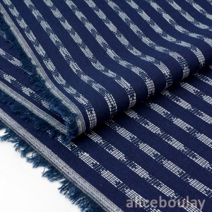 http://aliceboulay.com/7077-20799-thickbox/tissu-japonais-coton-doux-tisse-teint-motif-traditionnel-fleche-reversible-x-50cm-.jpg
