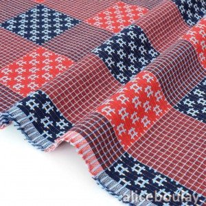http://aliceboulay.com/7499-21857-thickbox/tissu-japonais-coton-doux-motif-carreaux-tisse-teint-brode-x-50-cm-.jpg