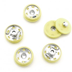 http://aliceboulay.com/8007-23055-thickbox/lot-de-4-boutons-de-pression-recouvert-2cm-a-coudre-jaune-pale.jpg