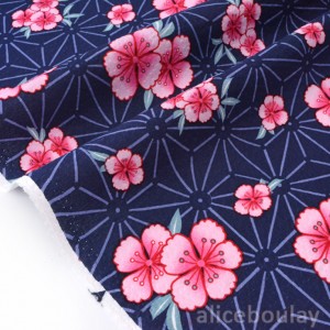 Tissu japonais coton gaufré fleur de cerisier étoiles asanoha fond marine x 50cm