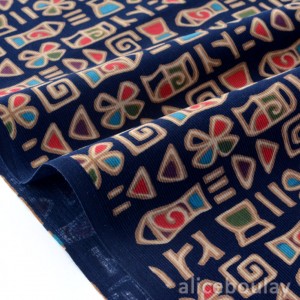 Tissu japonais velours milleraies doux ethnique fond marine foncé x 50cm 