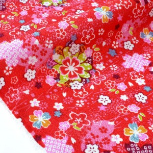 https://aliceboulay.com/10134-28270-thickbox/tissu-japonais-chirimen-rayonne-thermocolle-fleuri-fond-rouge-x-50cm.jpg