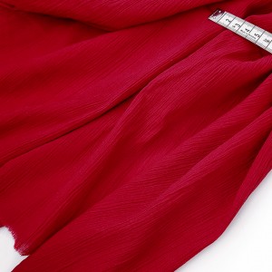 Destock 1.08m tissu crépon coton doux rouge largeur 126cm 
