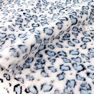 Destock 2m tissu fausse fourrure léopard bleu blanc largeur 170cm 
