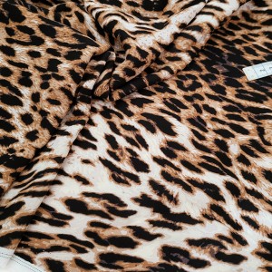 https://aliceboulay.com/19858-49143-thickbox/destock-25m-tissu-lin-viscose-lourd-fluide-motif-felin-leopard-largeur-153cm.jpg