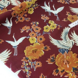 Destock 2.1m tissu japonais coton patchwork fleuri grue largeur 113cm