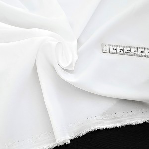 Destock 2.5m tissu doublure polyester léger extra doux blanc  largeur 155cm 