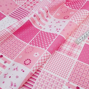 https://aliceboulay.com/20204-49851-thickbox/destock-148m-tissu-percale-coton-doux-motif-patchwork-rose-largeur-163cm.jpg