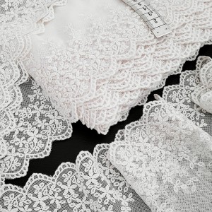 Destock 40m bande ruban thermocollant tissé fin souple blanc largeur 3.3cm  - Alice Boulay - Boutique de tissus et mercerie