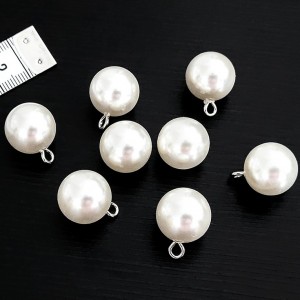 Déstock lot de 8 gros boutons perles ronds écru diamètre 16mm