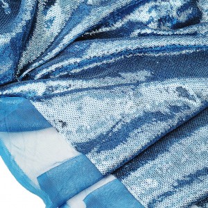 Destock 1.2m tissu sequins lisse brodés sur tulle fluide bleu fumé largeur 162cm
