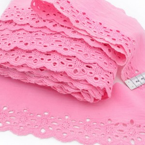 Destock lot 11.6m broderie anglaise coton rose largeur 8cm