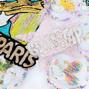 Déstock lot 8 appliques patch broderie sequins fantaisie déco