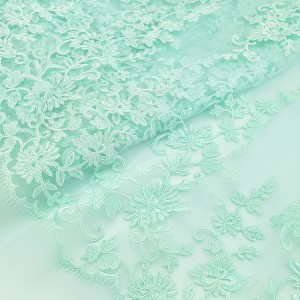 Destock 0.5m tissu dentelle broderie tulle brodé vert glacier largeur 146cm