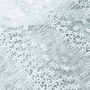 Destock 0.9m tissu dentelle broderie tulle brodé fleur 3D sequins argentés gris largeur 143cm