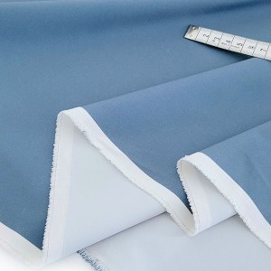 Destock 2.6m tissu popeline polyester soyeux fluide extensible bleu jeans largeur 160cm
