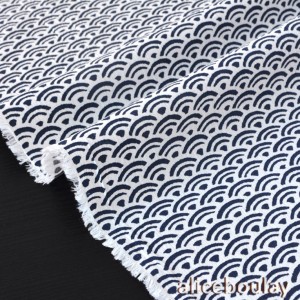 Tissu japonais coton doux traditionnel vagues Seigaiha noir blanc x 50cm 