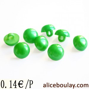 Mercerie bouton demi-boule vert 11mm x 1